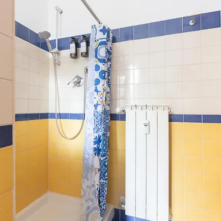 Apartment 8 Min To Center - 400mt To Metroa, 4-6 Pax, 2 Bathrooms Rome